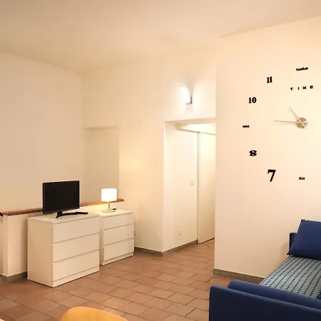 Casa Indipendente Via Belvedere 101 - Vomero Napoli