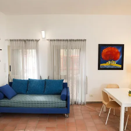 Casa Indipendente Via Belvedere 101 - Vomero Napoli